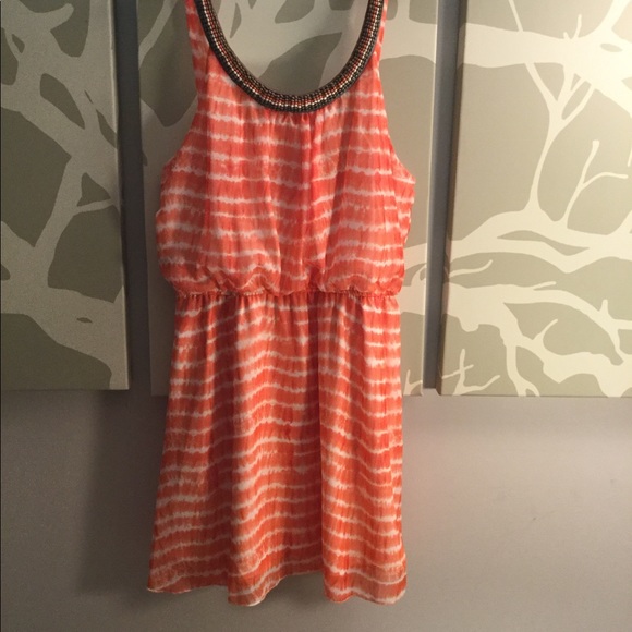 Summer dress - Picture 1 of 3